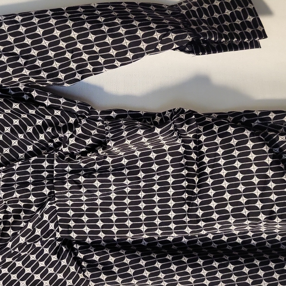Dex Patterned Dress - Picture 4 of 4